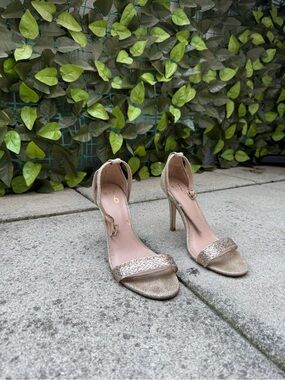Women’s Gold Glitter Stiletto Sandals - Elegant Evening Heels